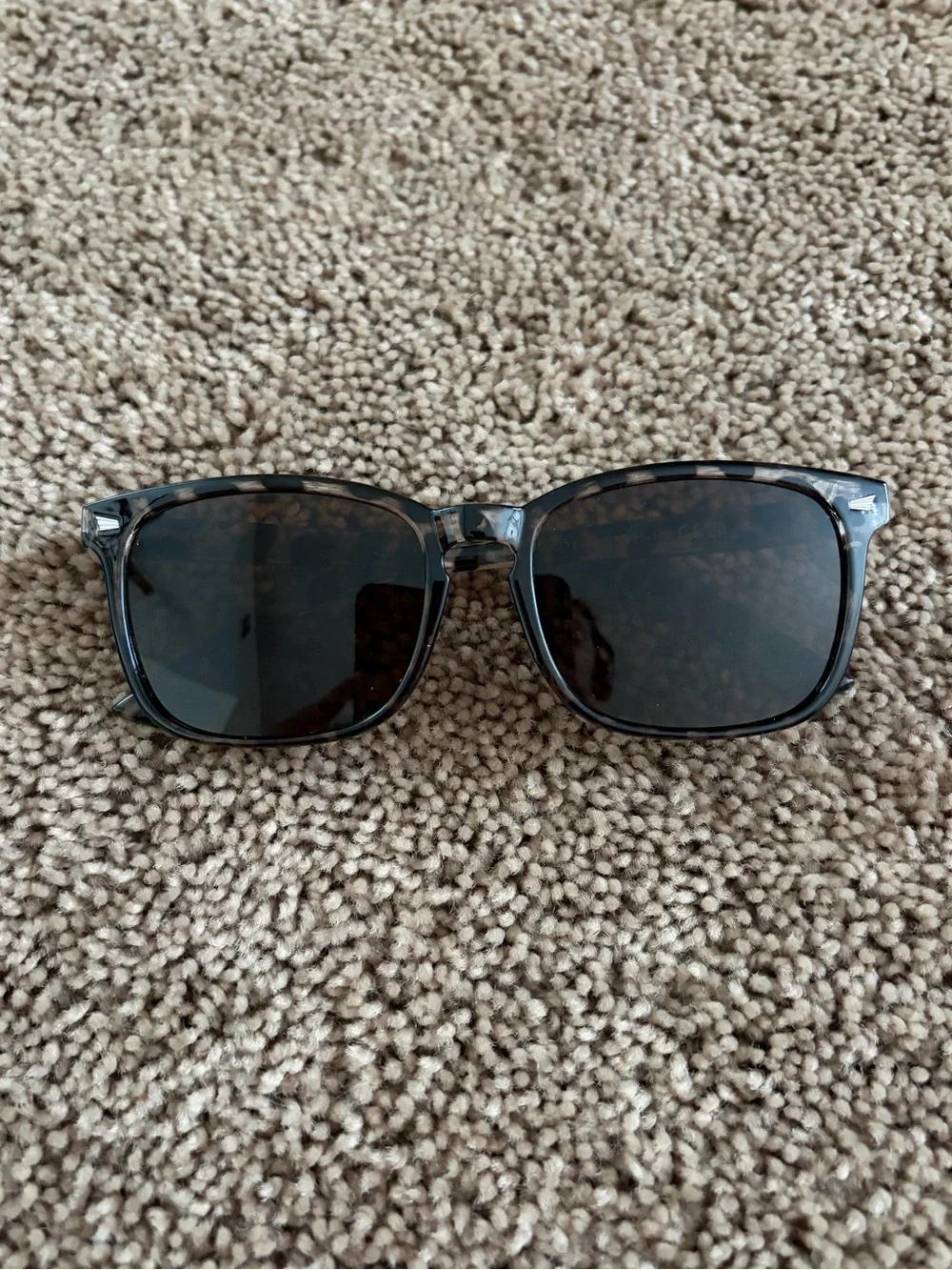 N/A three pairs